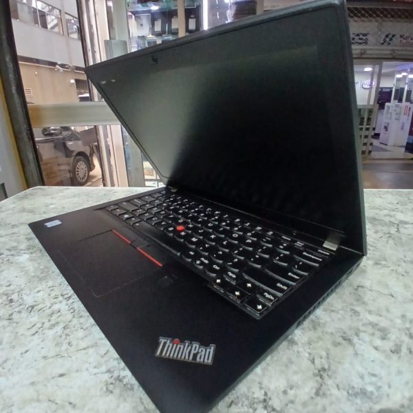 Lenovo x280 core i5 8th gen