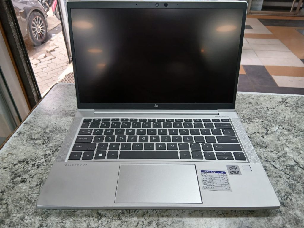 hp 830 g7